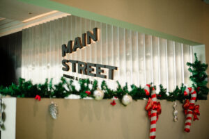 The end-of-year holiday festive season in Mainstreet